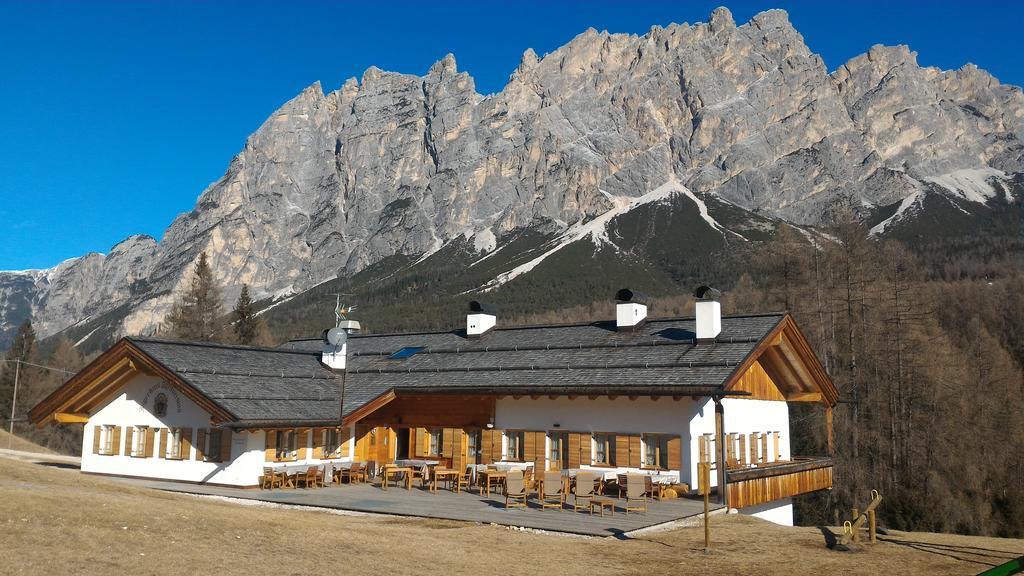 Jaegerhaus Agriturismo Cortina d'Ampezzo Luaran gambar