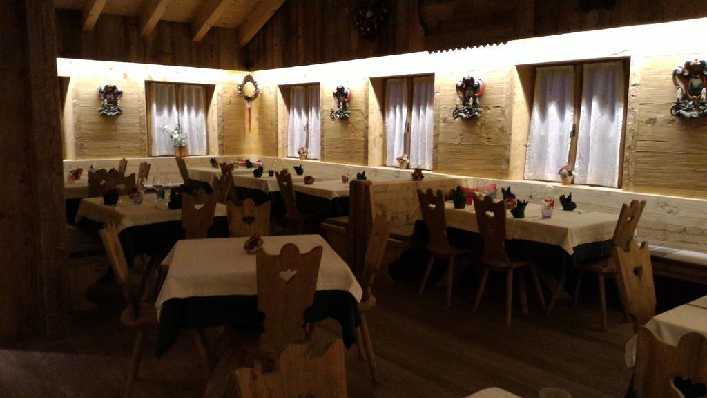 Jaegerhaus Agriturismo Cortina d'Ampezzo Luaran gambar