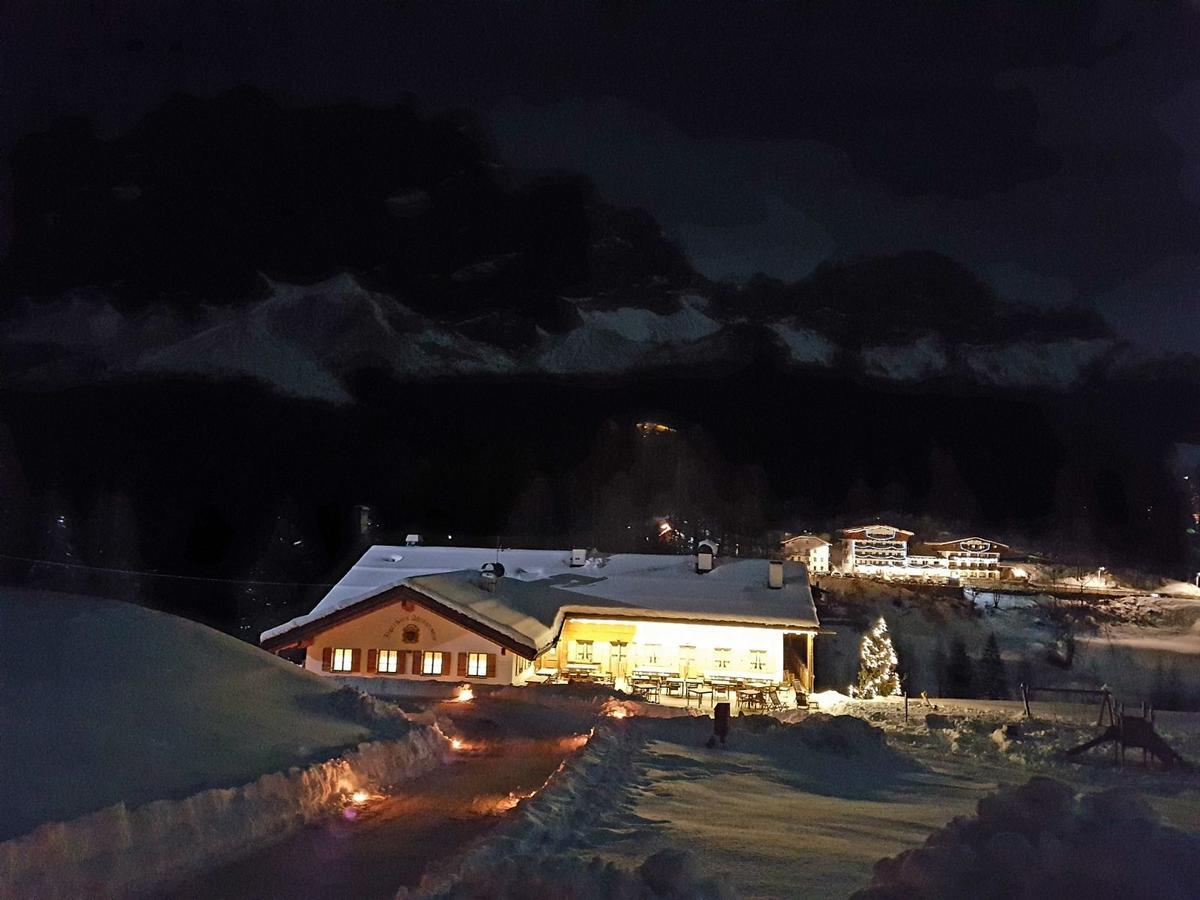 Jaegerhaus Agriturismo Cortina d'Ampezzo Luaran gambar
